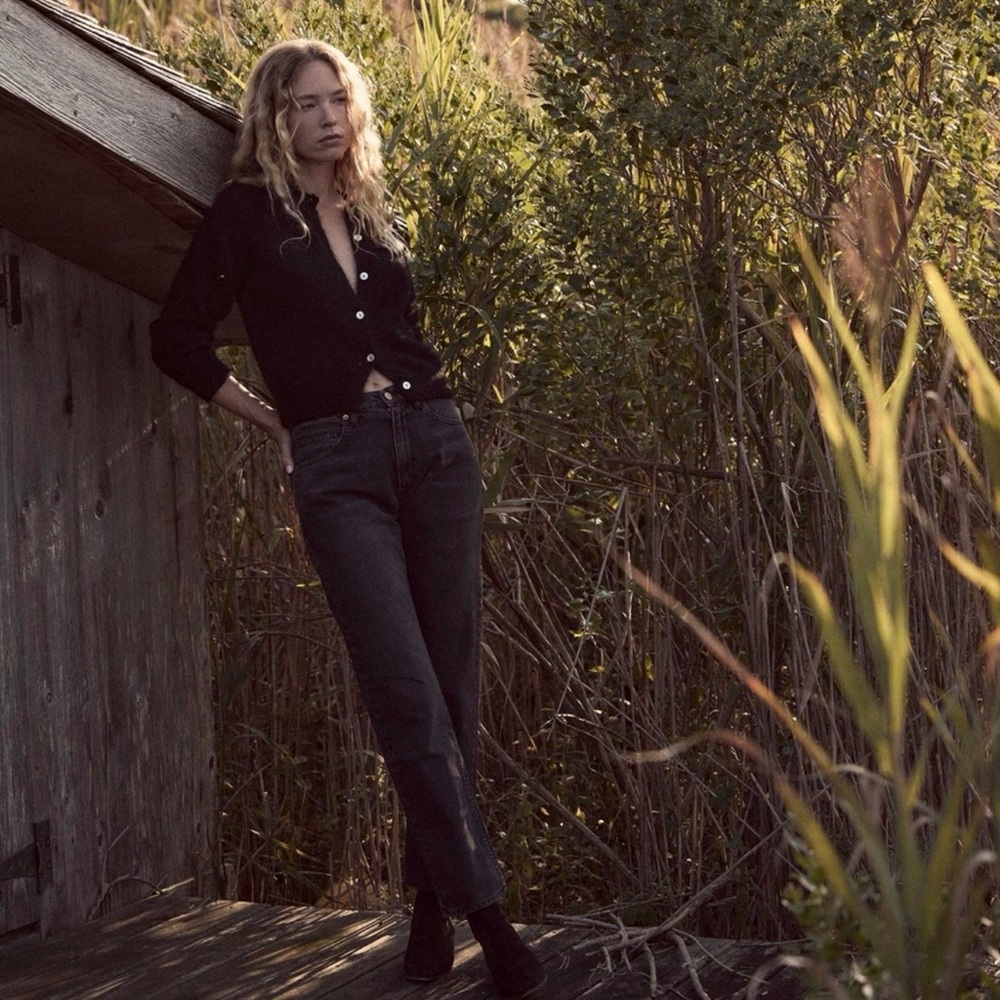 Doen Straight-Leg Jeans in Washed Black